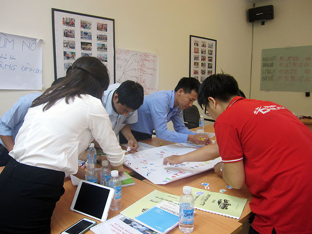 Kỹ năng bán hàng & chăm sóc Khách Hàng chuyên nghiệp - ISUZU (29 & 30.09.2014)